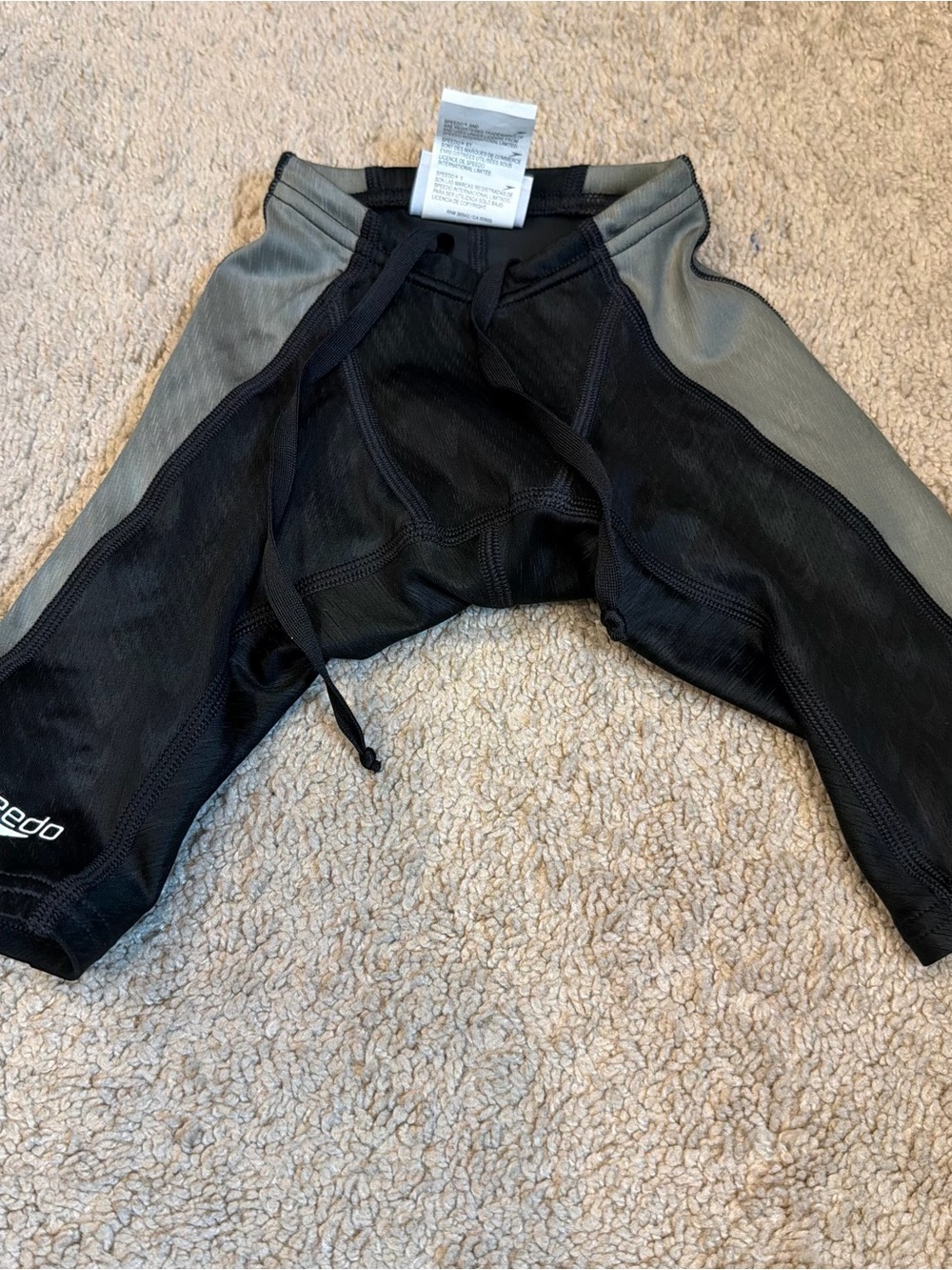 Speedo Kids Fastskin FSii Jammer Black and Gray Sz 22